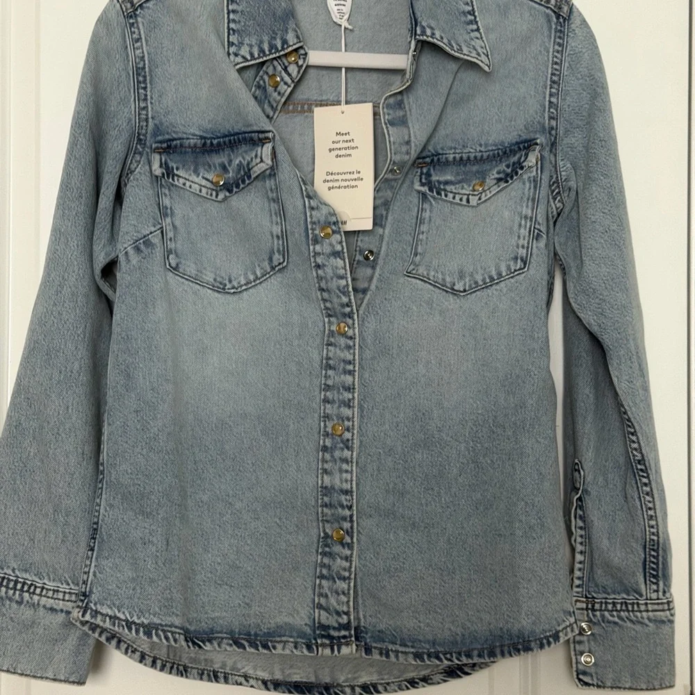 H&M Blue Denim Buttondown - Picture 4 of 5